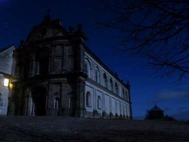 Klasztor nocą.jpg